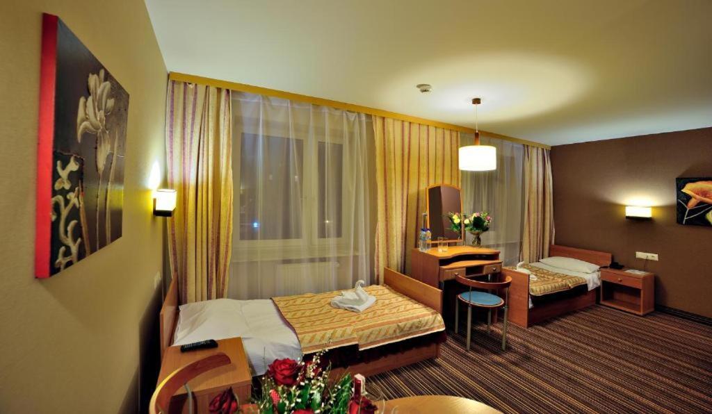 Mińsk Mazowiecki Hotel Partner מראה חיצוני תמונה